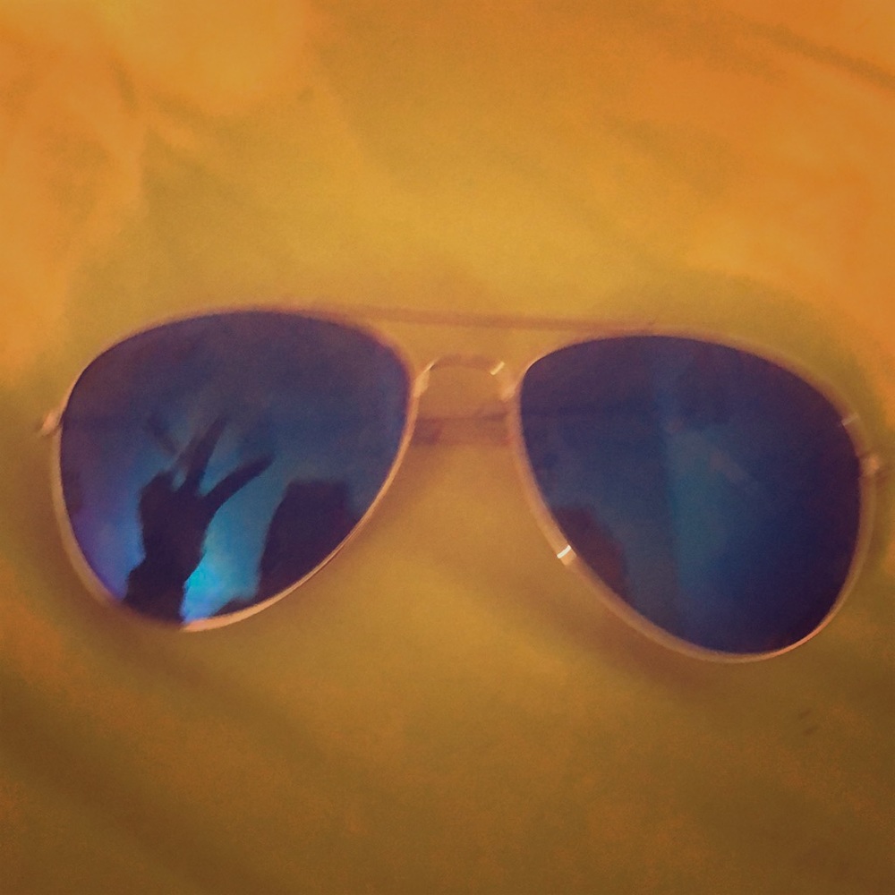 Gold Wire Sunglasses 🕶With Blue Lenses